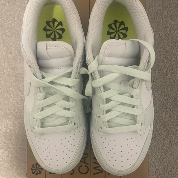 Women’s Nike Dunk Low Next Nature - Picture 3 of 5